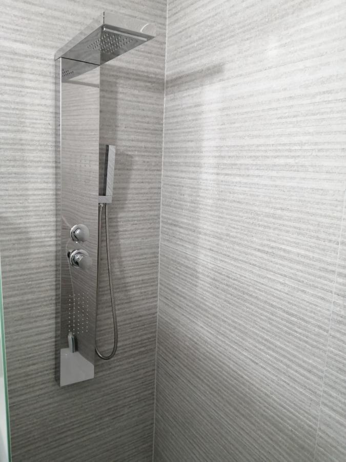 Hotel Contact Arc-en-ciel - Reouverture - Entierement Renove 3*