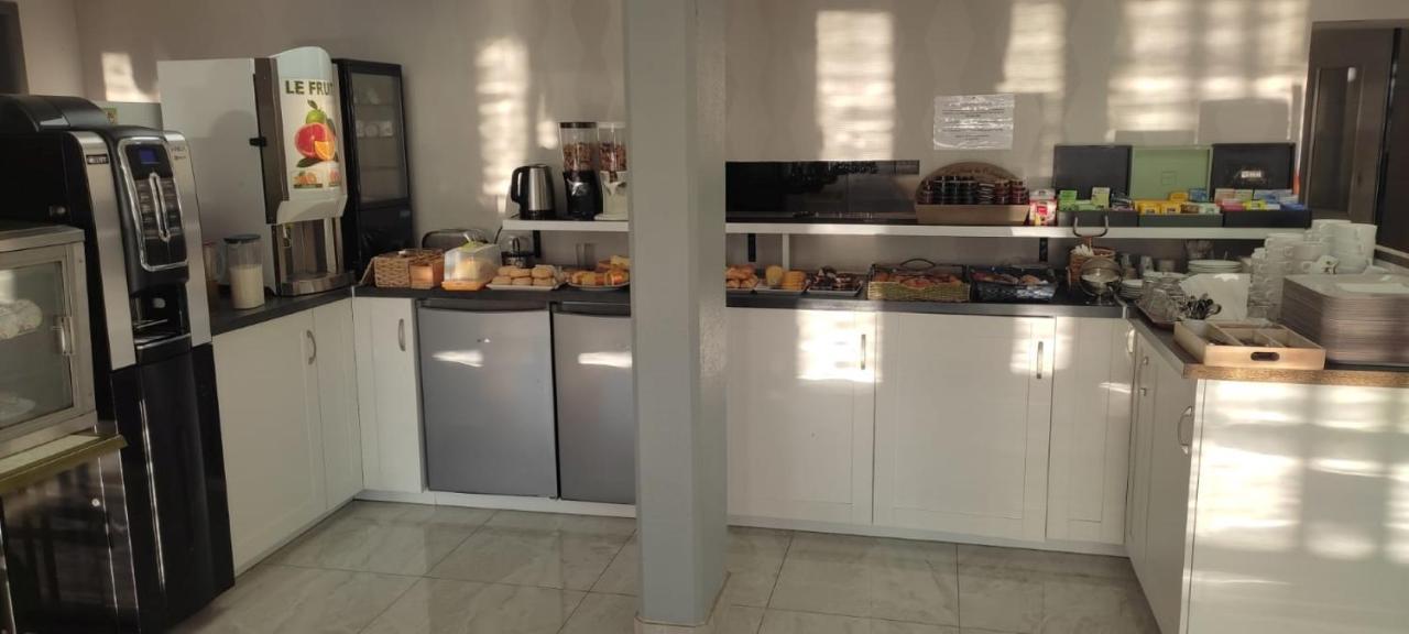 Contact Arc-en-ciel - Reouverture - Entierement Renove 3*