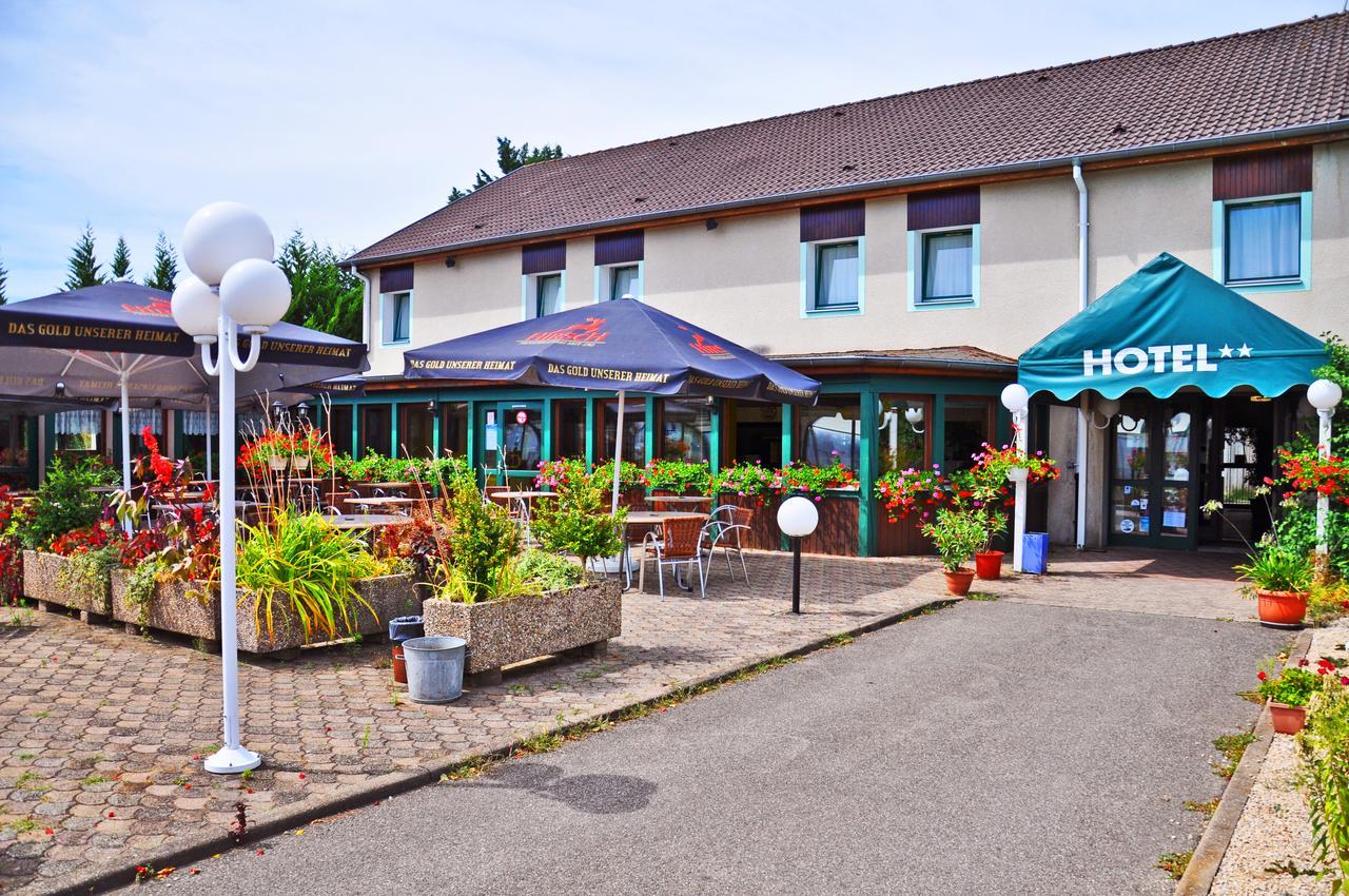 Contact Arc-en-ciel - Reouverture - Entierement Renove Hotel 3*